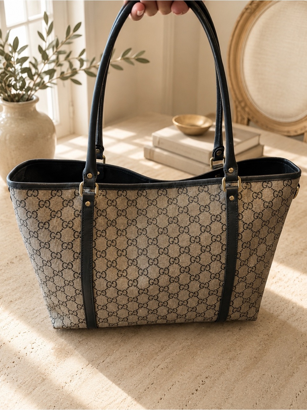 Authentic Gucci GG Crystal Tote Bag – Navy/ Silver Monogram Canvas w/ COA - Picture 6 of 15